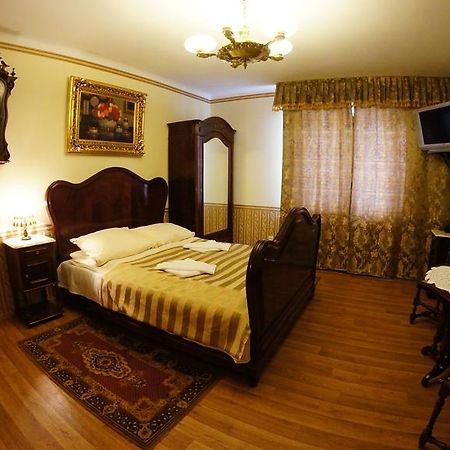 Florian Budget Rooms Krasków Eksteriør bilde