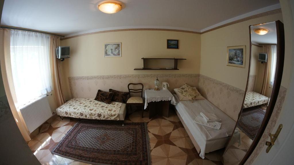 Florian Budget Rooms Krasków Eksteriør bilde
