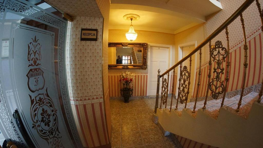 Florian Budget Rooms Krasków Eksteriør bilde