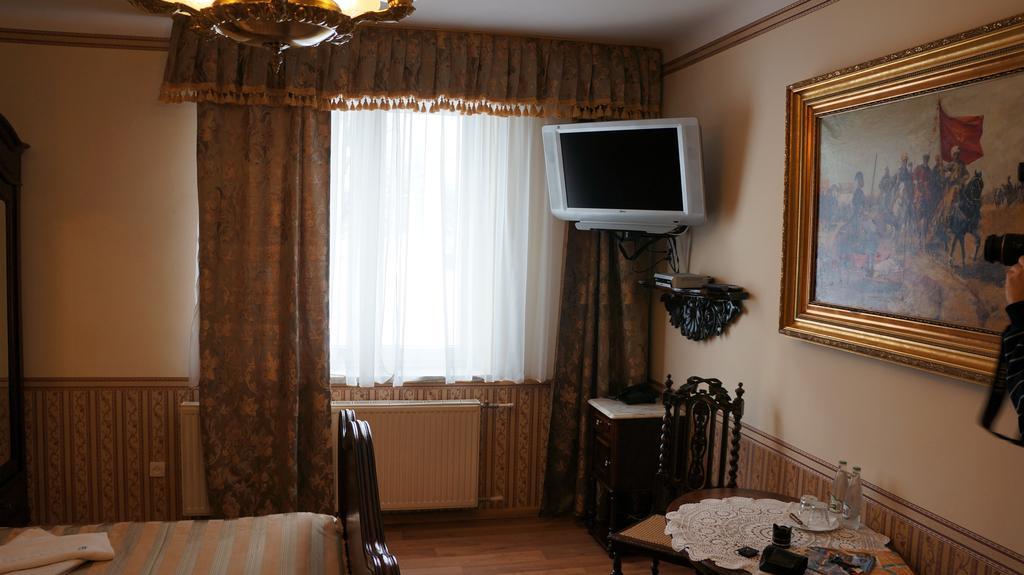 Florian Budget Rooms Krasków Eksteriør bilde